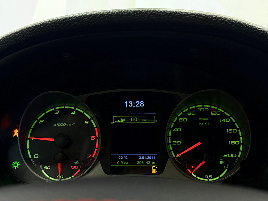 Lada (ВАЗ) Priora, 2013 года, пробег 306142 км