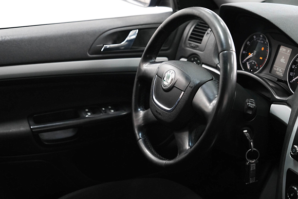 Skoda Octavia Ambition, 2010 года, пробег 149000 км