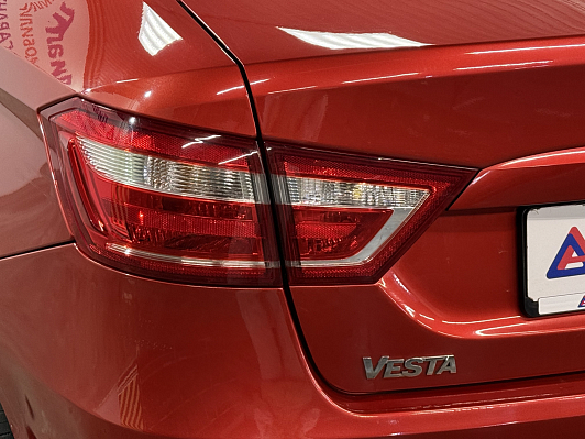 Lada (ВАЗ) Vesta Comfort, 2017 года, пробег 100600 км