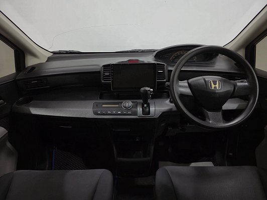Honda Freed, 2009 года, пробег 220131 км