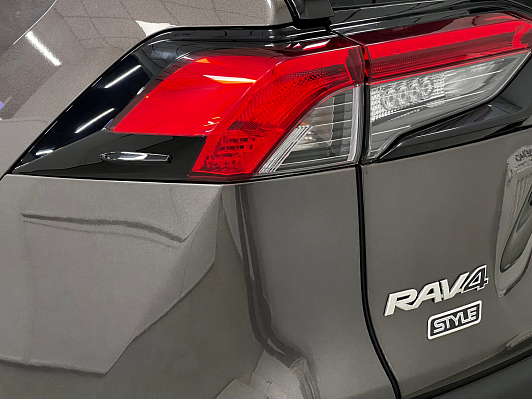 Toyota RAV4 Style, 2021 года, пробег 77492 км