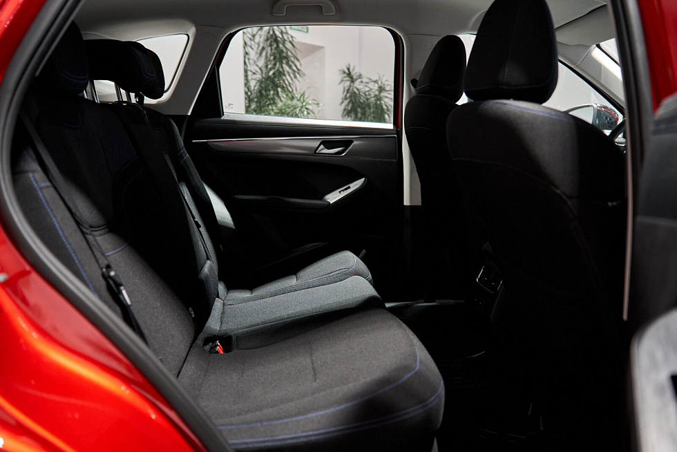 Haval Jolion Comfort, красный