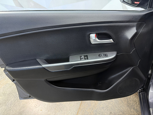 Kia Rio Comfort, 2015 года, пробег 174538 км