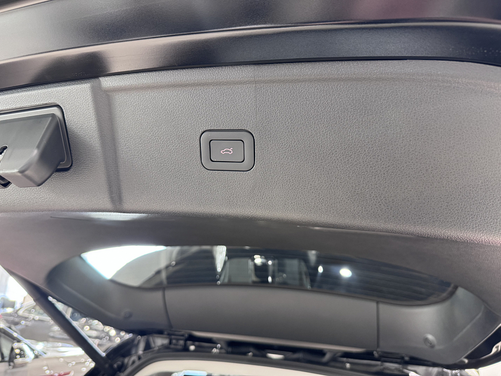 Hongqi HS5 Делюкс (Deluxe), черный