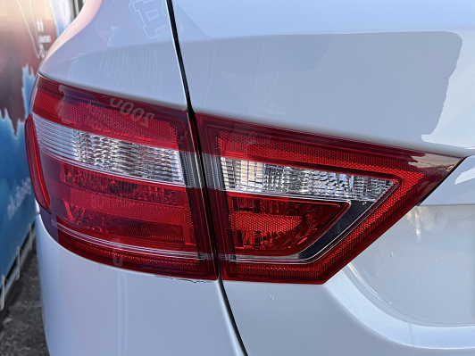 Lada (ВАЗ) Vesta Luxe, 2021 года, пробег 127135 км