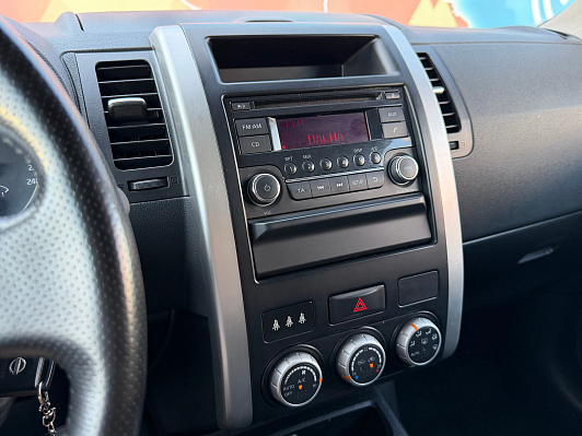 Nissan X-Trail SE High, 2013 года, пробег 233999 км