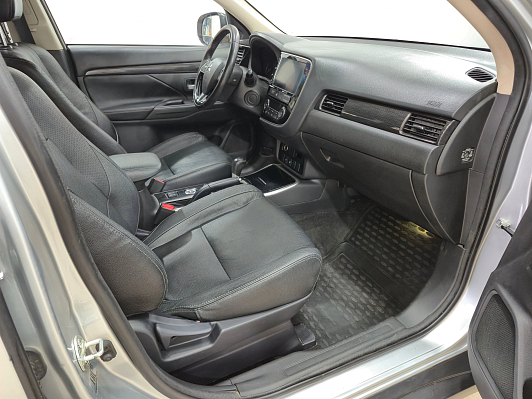 Mitsubishi Outlander Instyle, 2018 года, пробег 239865 км