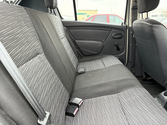 Renault Sandero Специальная серия, 2014 года, пробег 214000 км