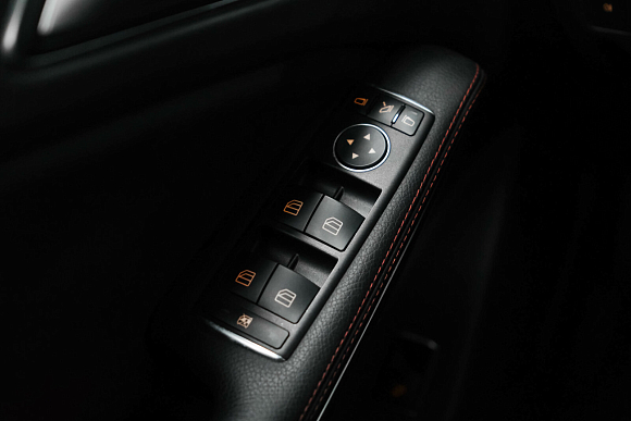 Mercedes-Benz GLA GLA 250 4MATIC Особая серия, 2016 года, пробег 161675 км