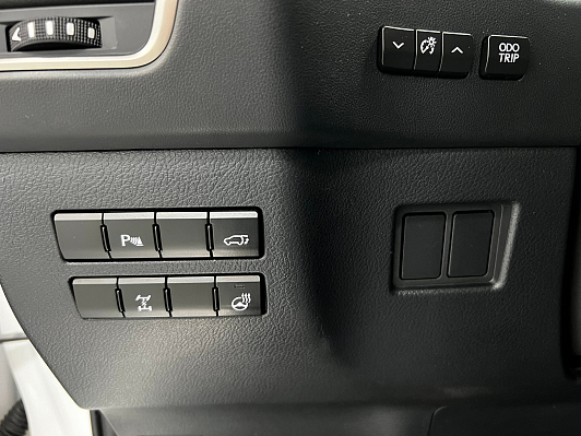 Lexus NX Progressive, 2017 года, пробег 223000 км