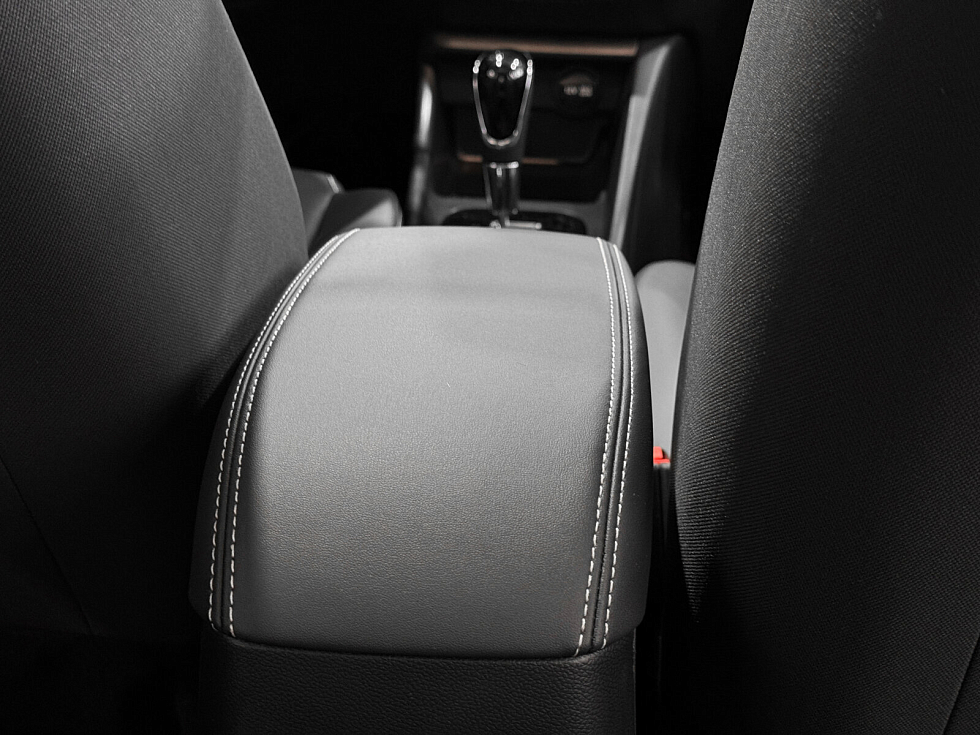 Changan Alsvin Luxe, красный