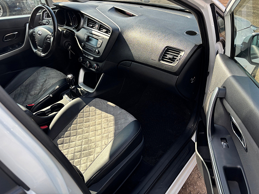 Kia Ceed Comfort, 2016 года, пробег 122196 км