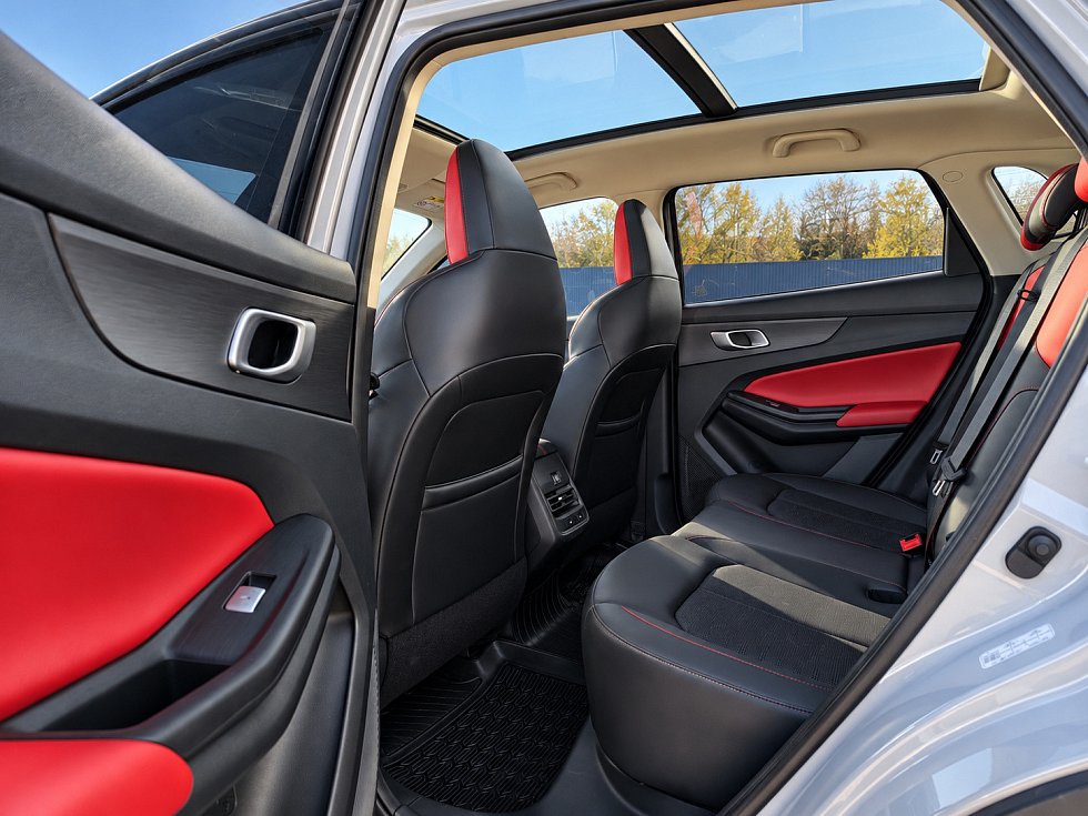 Changan UNI-S Техно, серый