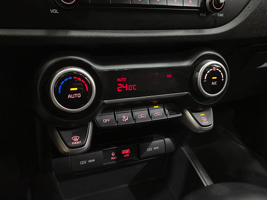 Kia Rio Luxe RED Line, 2019 года, пробег 74055 км