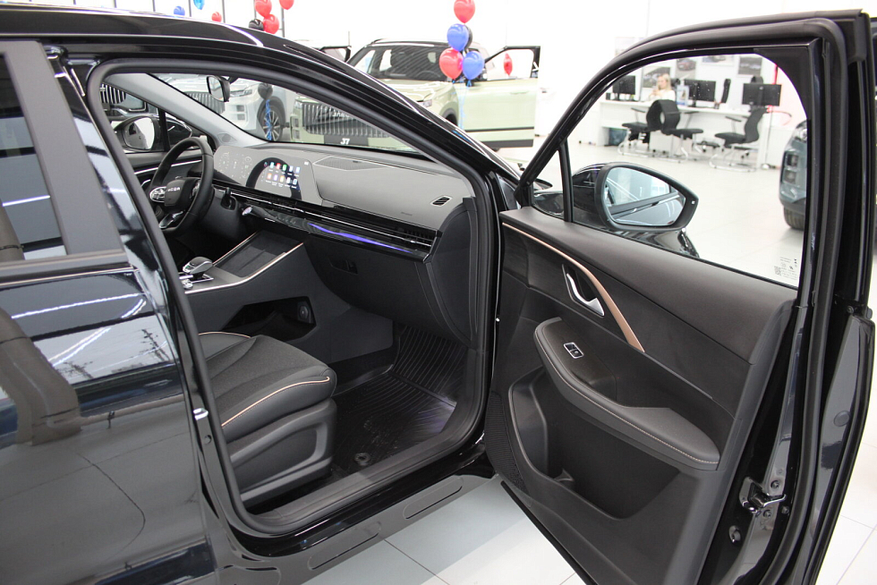 Omoda C5 Актив, черный