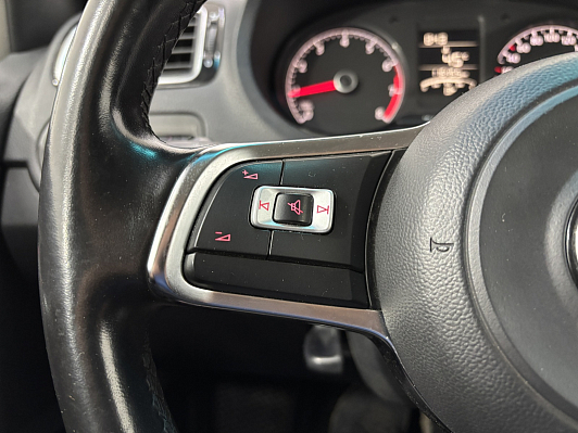 Volkswagen Polo Comfortline, 2019 года, пробег 116455 км