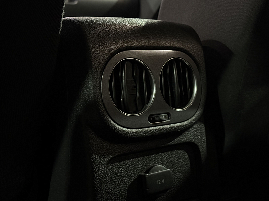 Volkswagen Tiguan Avenue, 2013 года, пробег 201000 км