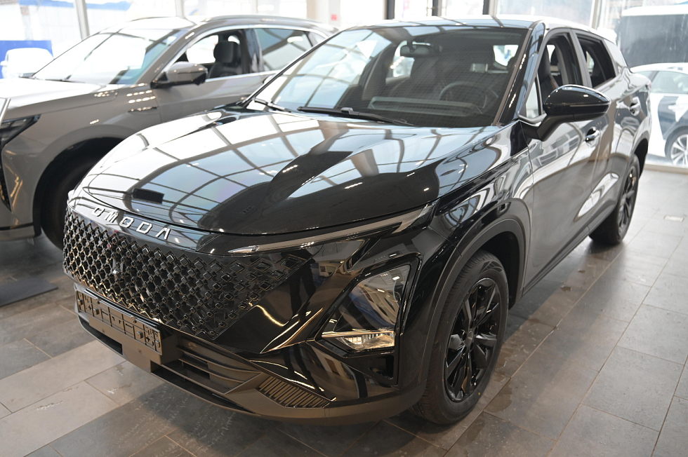 Omoda C5 Актив, черный