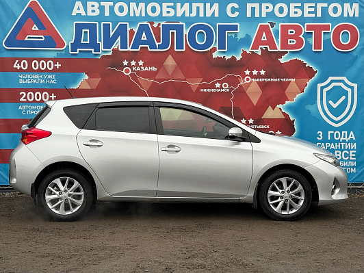 Toyota Auris, 2013 года, пробег 173600 км