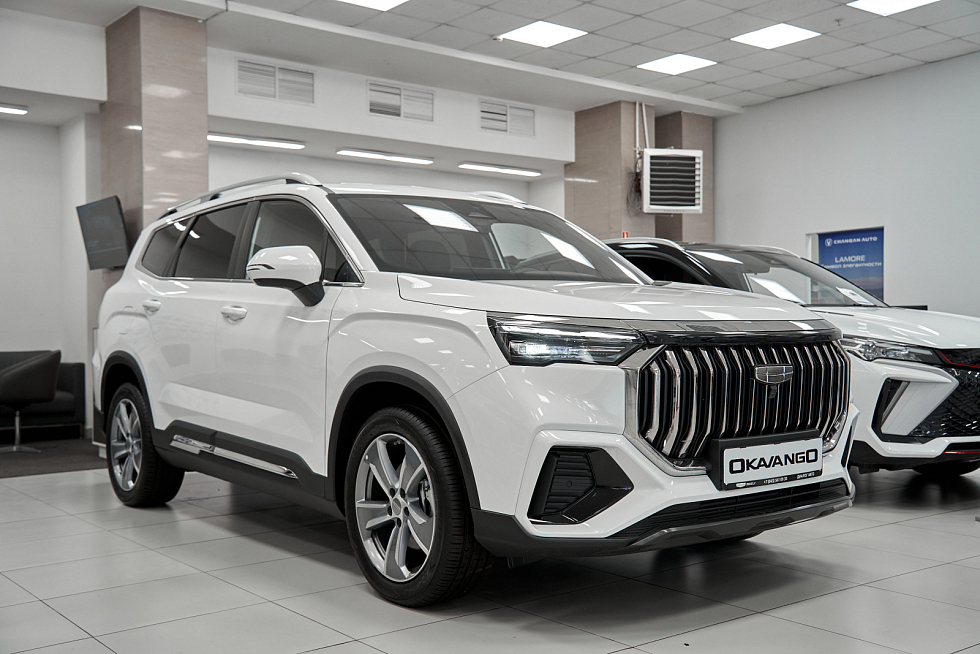 Geely Okavango Flagship, белый