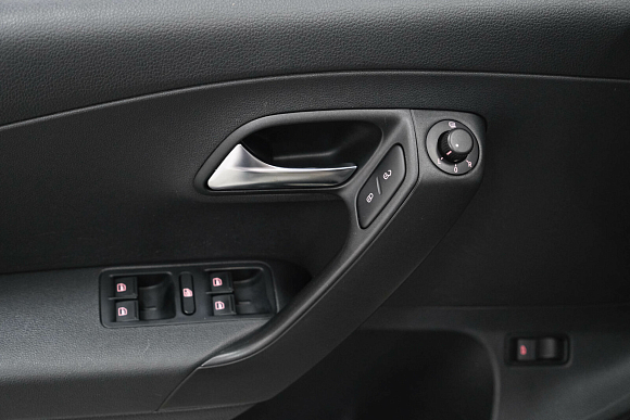 Volkswagen Polo Trendline, 2017 года, пробег 67000 км