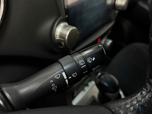 Toyota Highlander, 2013 года, пробег 228793 км