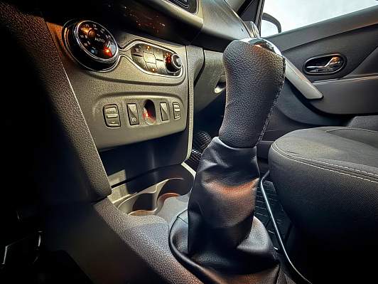 Renault Logan Luxe Privilege, 2014 года, пробег 124500 км