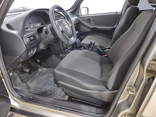 Chevrolet Niva LE, 2010 года, пробег 108307 км