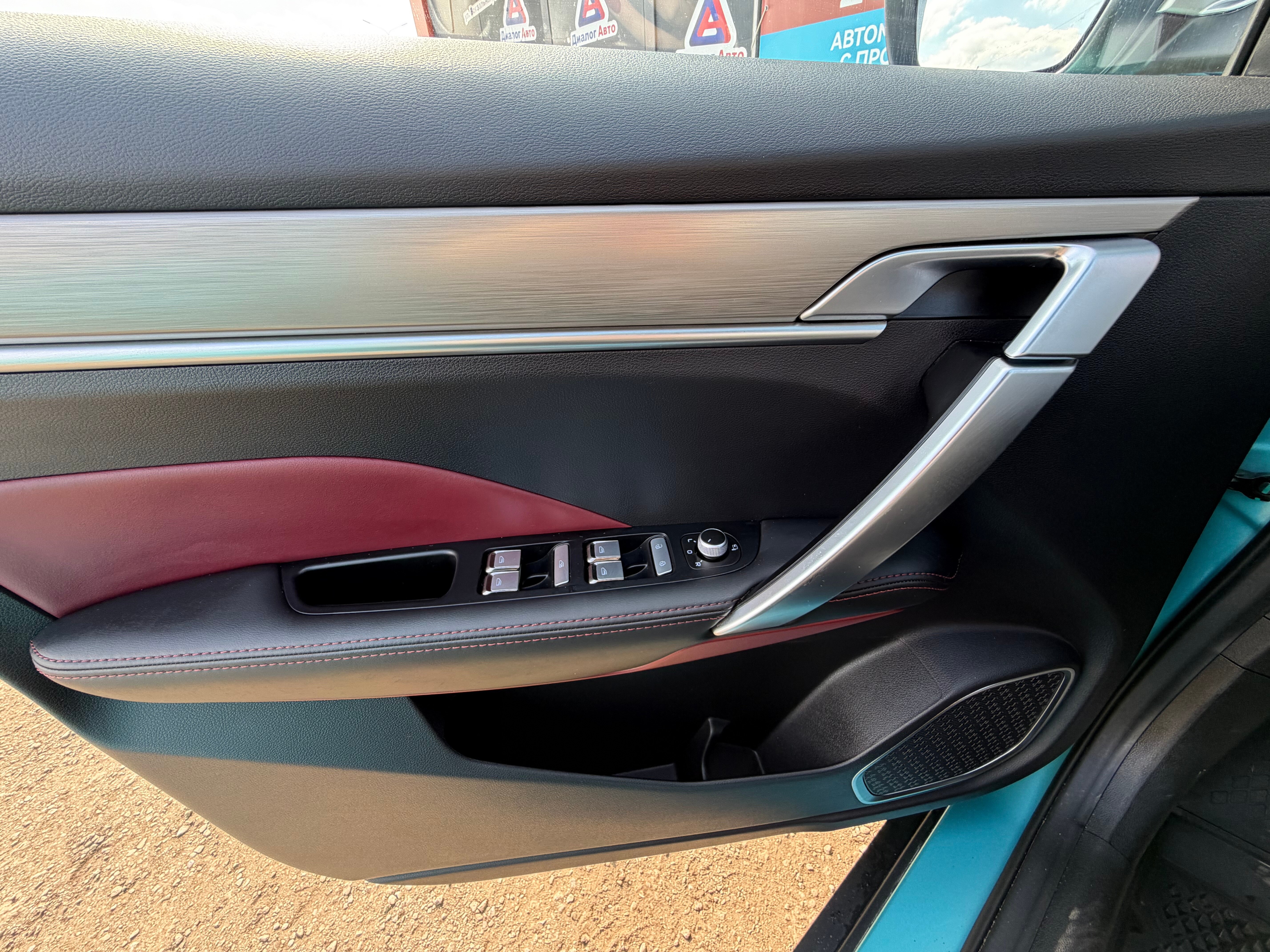 Geely Coolray Flagship, 2023 года, пробег 29512 км