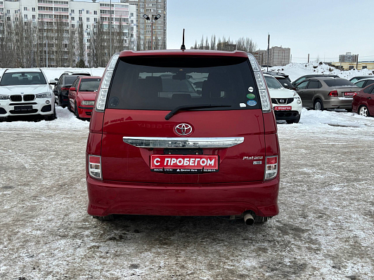 Toyota ISis, 2013 года, пробег 117800 км