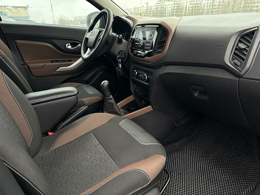 Lada (ВАЗ) XRAY Exclusive (2018), 2020 года, пробег 70851 км