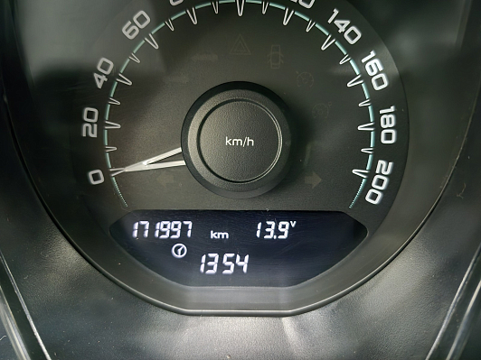 Lada (ВАЗ) Vesta Comfort Optima, 2016 года, пробег 171896 км