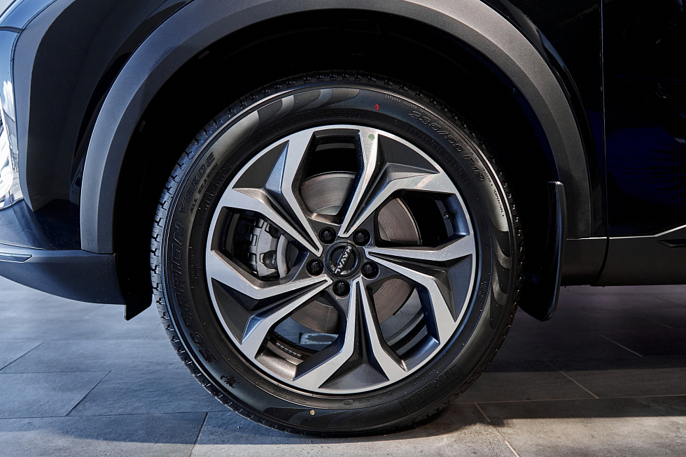 Haval F7x Премиум, черный