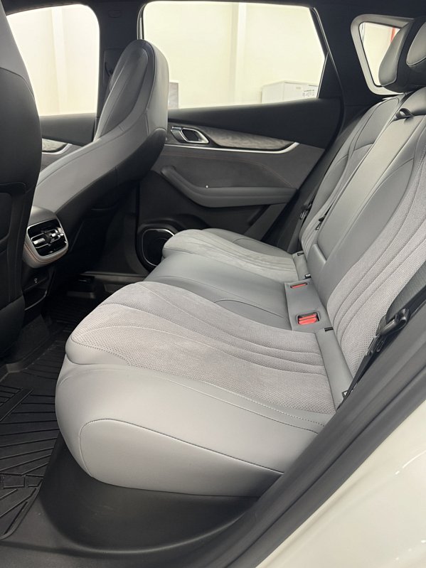Geely Galaxy M7 Starship, белый
