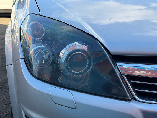 Opel Astra Cosmo, 2011 года, пробег 196699 км