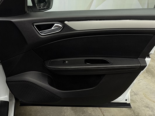 Renault Arkana Style, 2021 года, пробег 112724 км