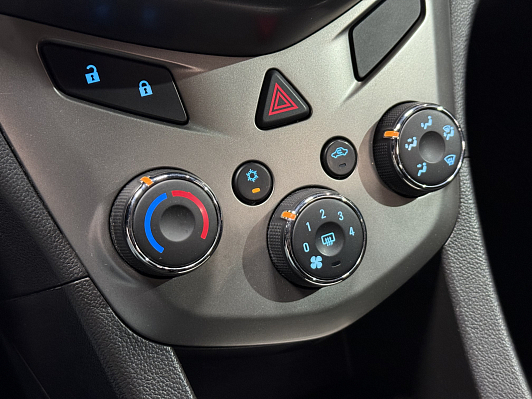 Chevrolet Aveo LT, 2013 года, пробег 77000 км