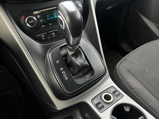 Ford Kuga Trend Plus, 2013 года, пробег 260000 км