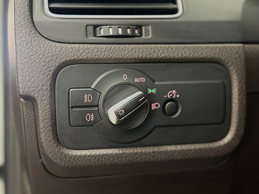 Volkswagen Touareg, 2014 года, пробег 218000 км
