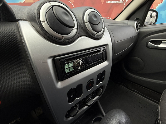 Renault Sandero, 2012 года, пробег 175500 км