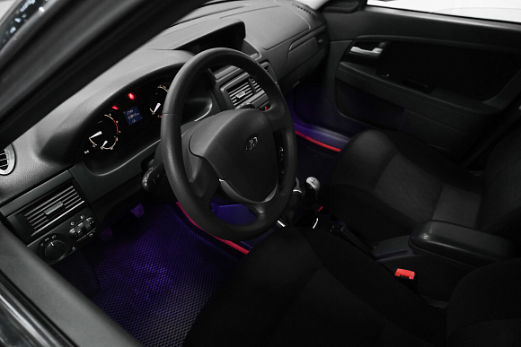 Lada (ВАЗ) Priora Comfort 21705-42-058, 2017 года, пробег 123842 км