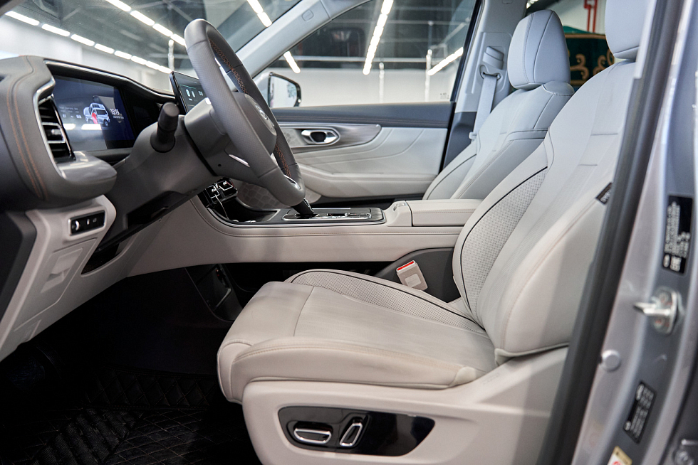 GAC GS8 GL, серебряный