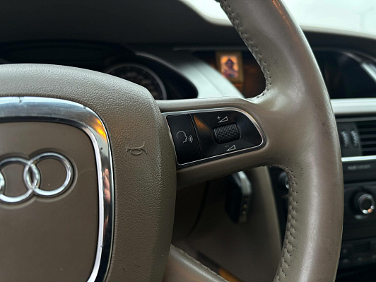 Audi A4, 2010 года, пробег 219615 км