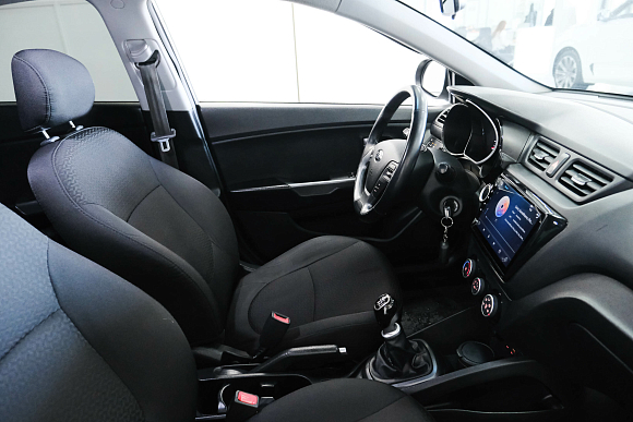 Kia Rio Comfort Аудио, 2015 года, пробег 179000 км
