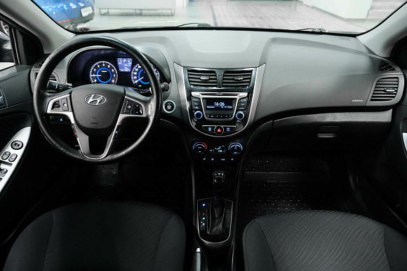 Hyundai Solaris Elegance, 2016 года, пробег 94000 км