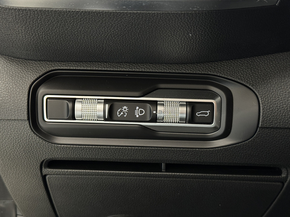 Geely Okavango Флагман, серый