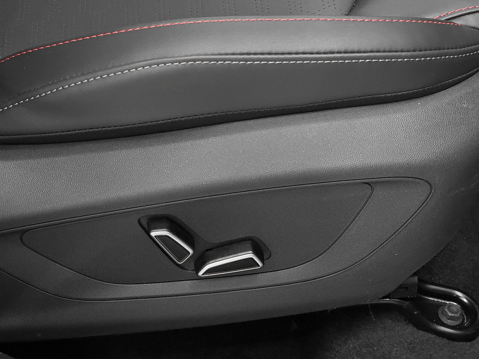 Changan UNI-S (CS55 Plus) Tech, серебряный