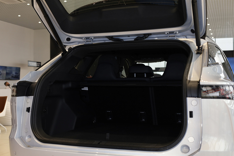 Omoda C7 Актив, серебряный