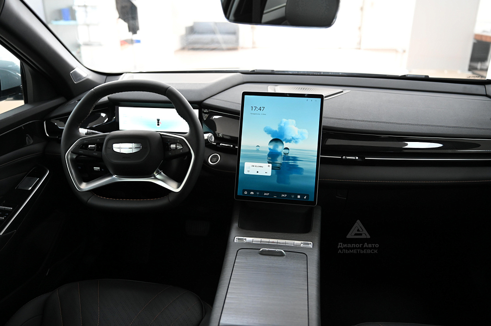 Geely Preface Flagship, серый