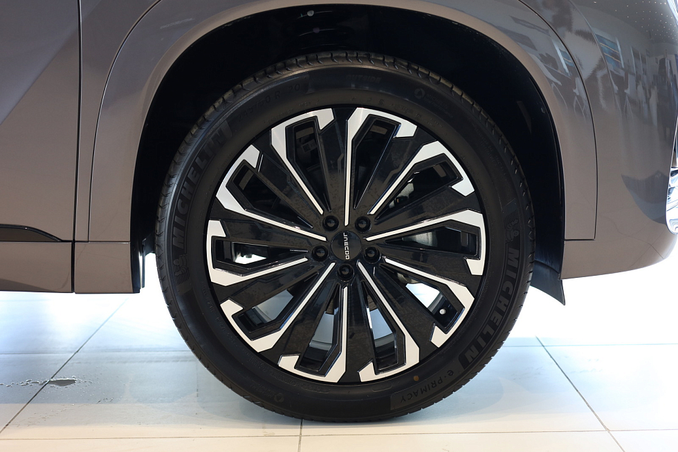 Jaecoo J8 Active двухцветный, серый